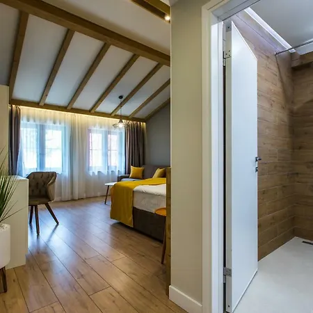 Hillhouse Guest house