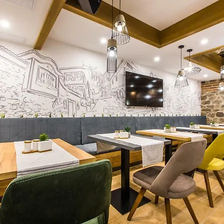 Hillhouse Casa de hóspedes 4*