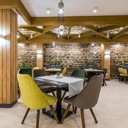 Casa de hóspedes Hillhouse 4*